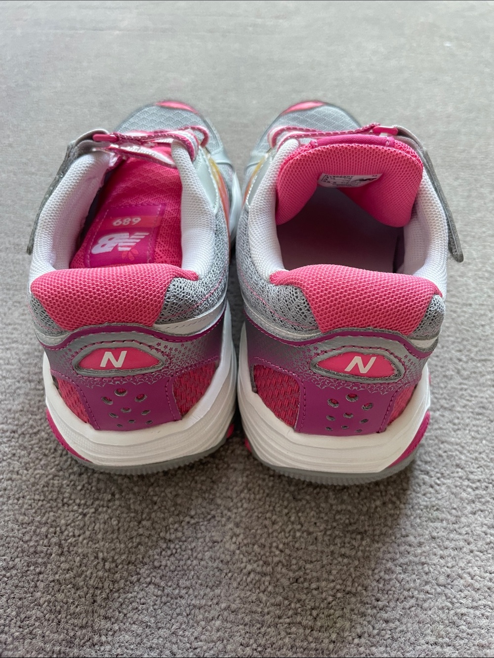 New Balance Girl’s 3 1/2 Gray and Pink Sneakers with Yellow Accents - Picture 4 of 8